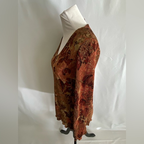 CHICO'S Plisse Top Women’s Small Pleated Stretchy BOHO Sheen V-Neck Blouse $99 - Picture 2 of 9